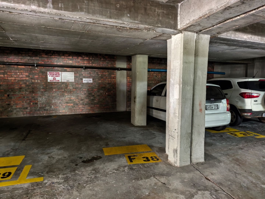 To Let 2 Bedroom Property for Rent in Gardens Western Cape